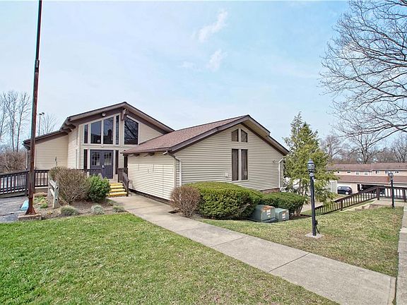 2nd image of 8300 Deepwood Blvd Unit 1