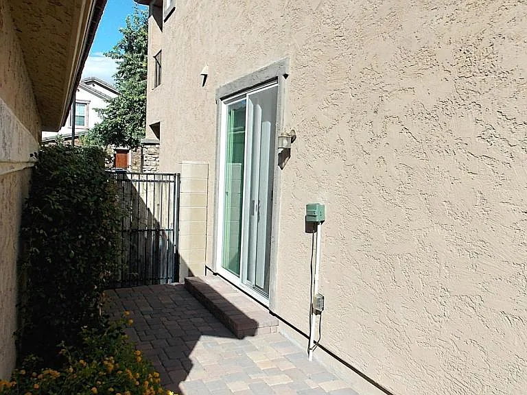 4147 E Fairbanks St — Photo 33