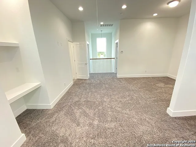 2126 Village Pkwy — Photo 31