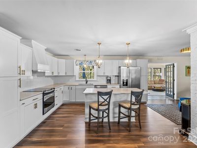 2052 10th Street Pl NW, Hickory, NC, 28601