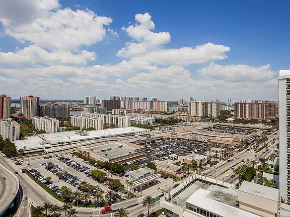 3rd image of 16699 Collins Avenue #2405