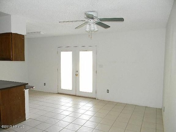 4th image of 3426 E Capri Ave