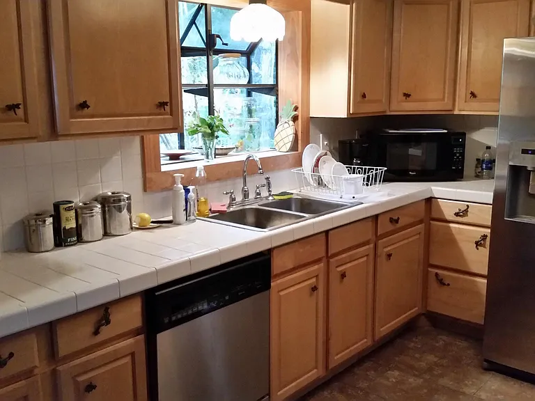 1550 San Charles Dr — Photo 7