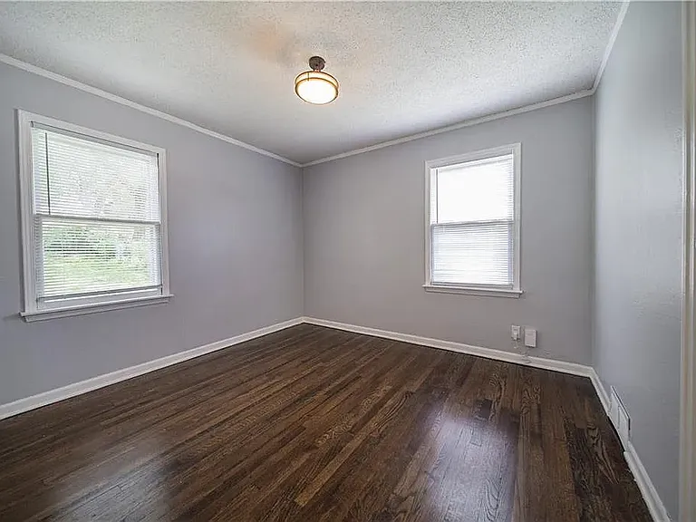 5227 Riggs St — Photo 9