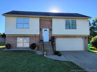 2189 Colonial Dr NW, Corydon, IN 47112