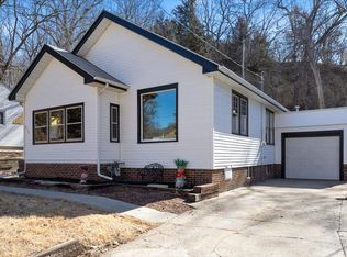413 W Graham Ave, Council Bluffs, IA 51503