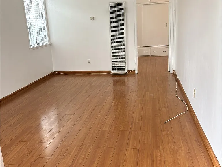 1715 W Olympic Blvd — Photo 2
