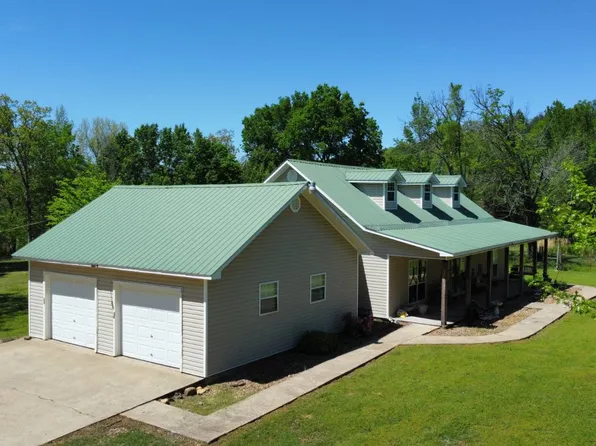 755 Cripple Branch Rd, Ozark, AR 72949