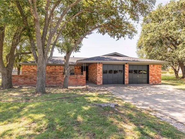 1208 N Ridgefield Cir, College Station, TX 77840