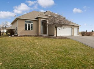 8567 Pine Ct, Chaska, MN 55318