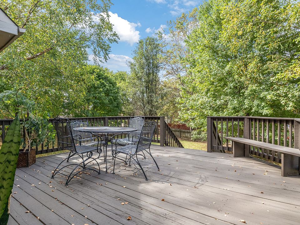 1st image of 2711 Aragon Ct