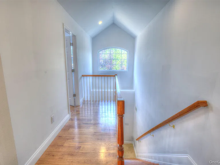 12 Yennicock Ave — Photo 14