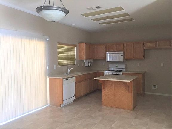 5th image of 13604 Boulder Ln