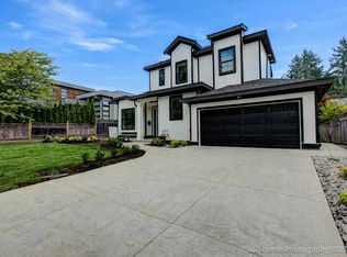 3252 Allan Rd, North Vancouver, BC V7J 3C5