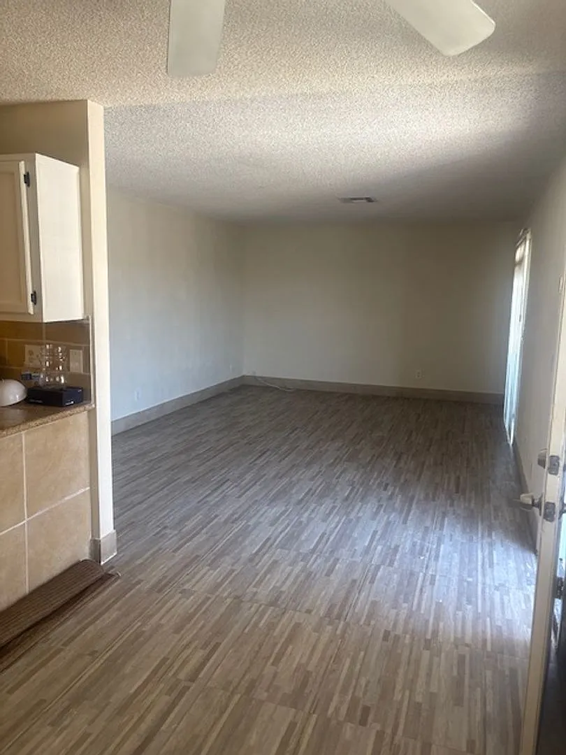 4223 Zavala Street JD5 — Photo 4