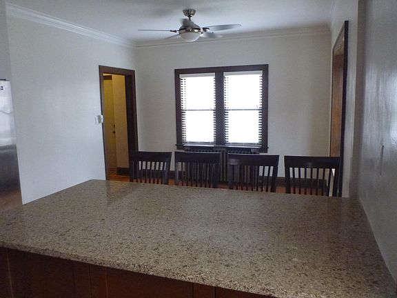 Kitchen to Livingroom