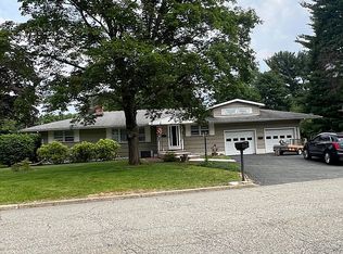 1 Moore St, Ledgewood, NJ 07852