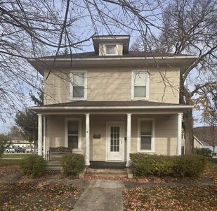 616 W Water St, Decorah, IA, 52101