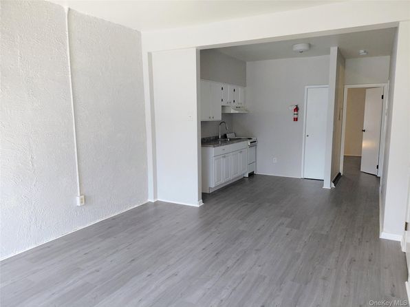 79 Franklin St #303