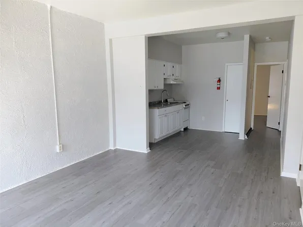 79 Franklin St #303, Kingston, NY 12401