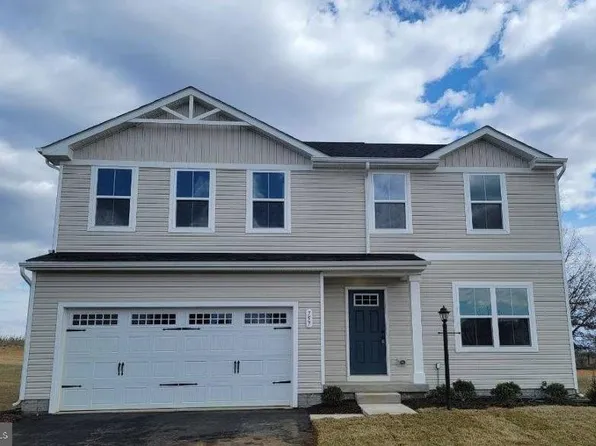 757 Otero Ln, Hedgesville, WV 25427