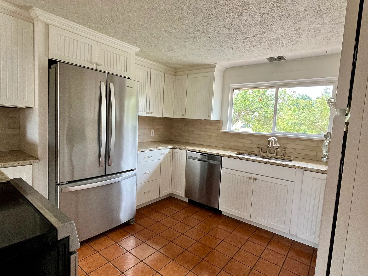 1 bed, 976 sqft, $2,000 — Photo 4