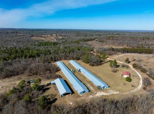 523 E Red Barn Rd, Cave City, AR 72521