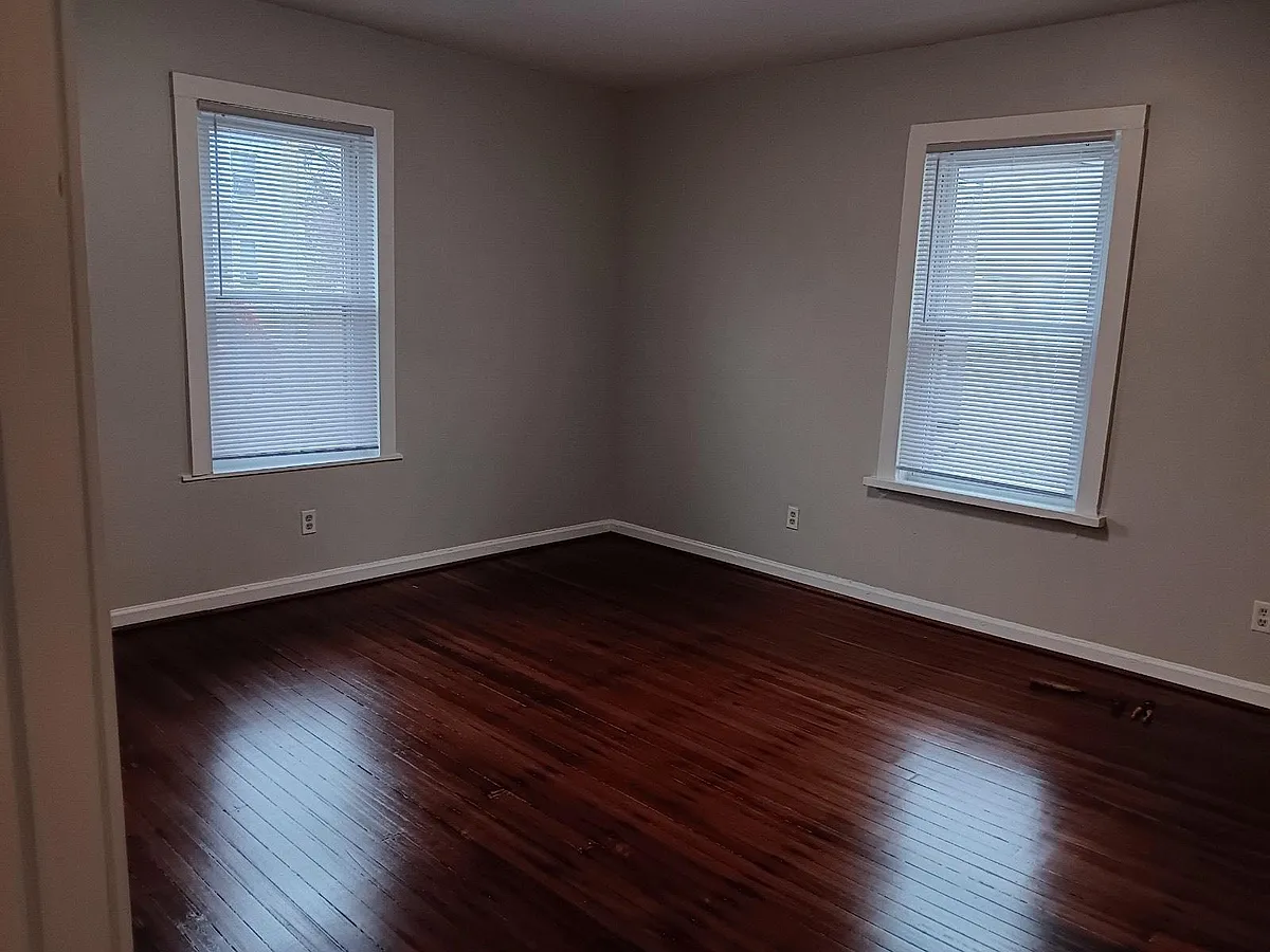 Building Photo - 1609 Chapman Ave SW #U
