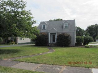 237 Meadowbrook Ave SE, Warren, OH