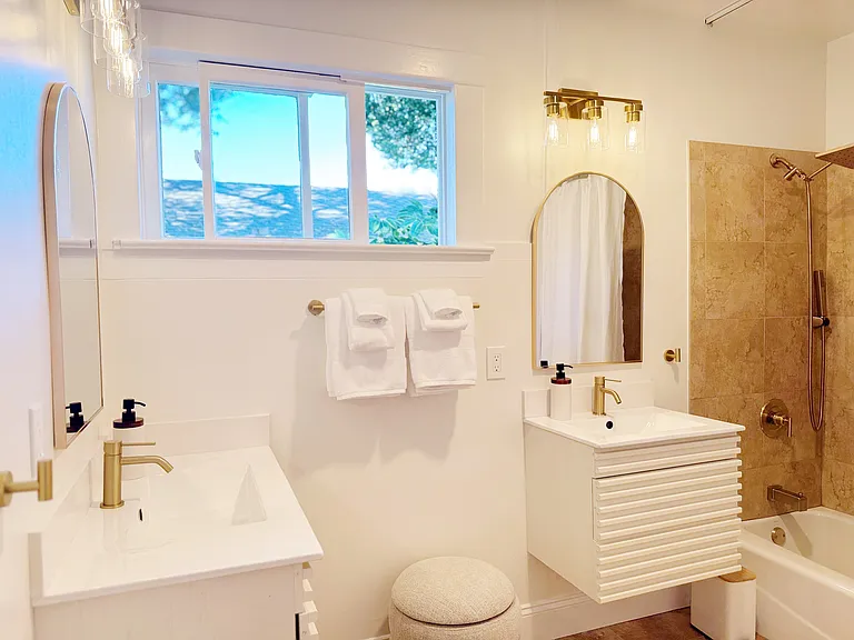 426 E Valerio St — Photo 23