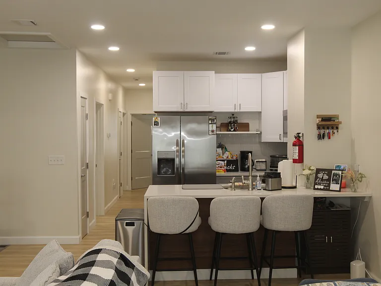 540 Elm St #2 — Photo 6