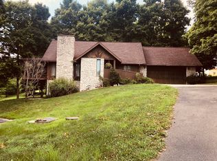 9097 Four Mile Rd, Jackson, OH 45640