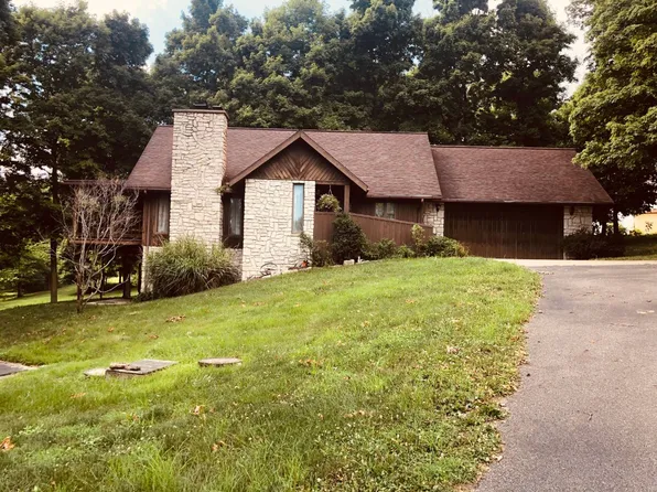 9097 Four Mile Rd, Jackson, OH 45640