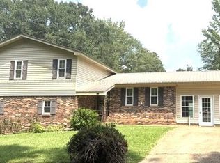 243 Humbers St, Sulligent, AL 35586