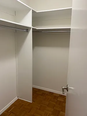 Rented by Solow Realty | media 20