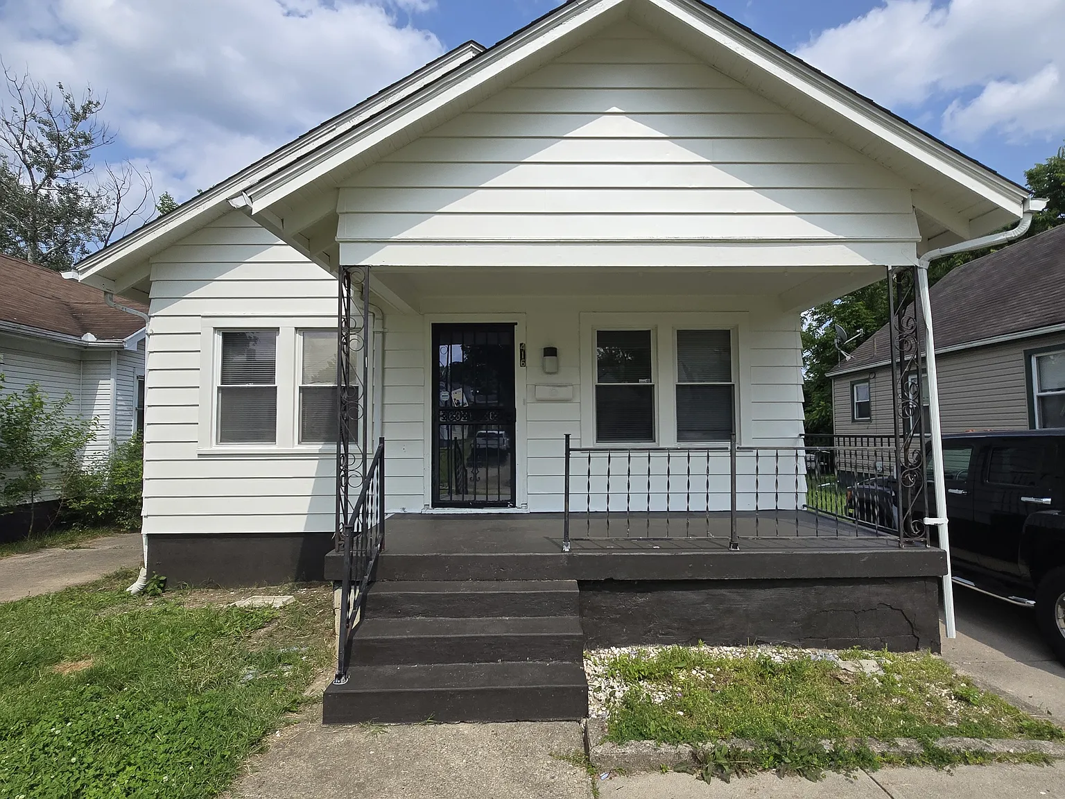 416 Geneva Rd — Photo 1