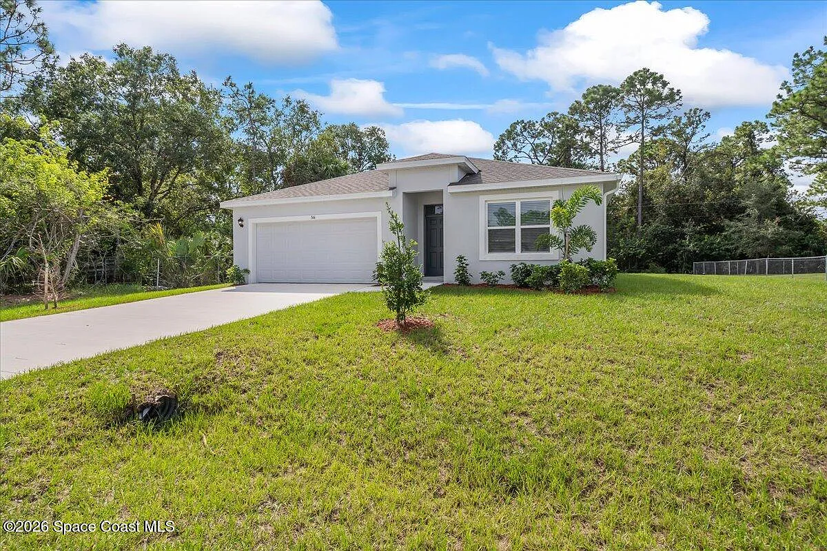 4 bed, 2.0 bath, 1828 sqft, $2,200 — Photo 1