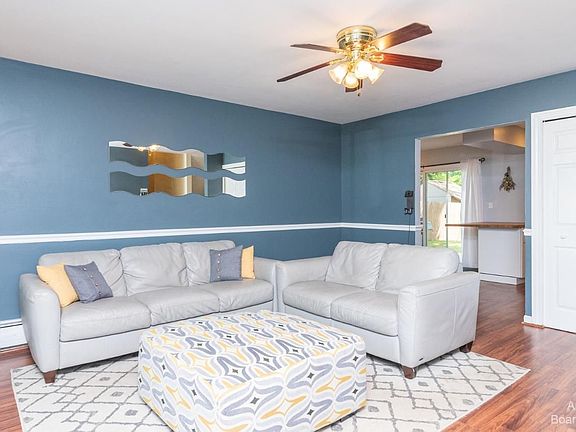 3rd image of 1115 Levona St