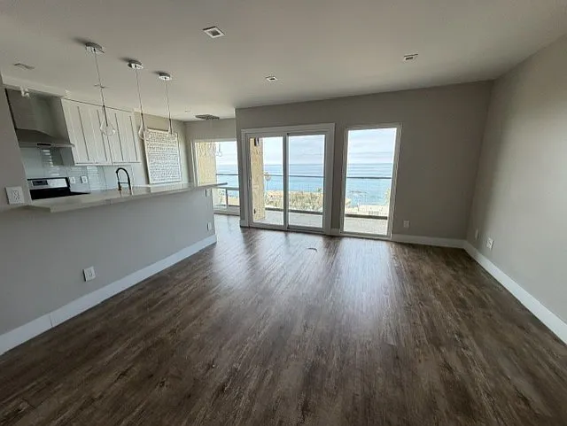 694 N Coast Hwy #5
