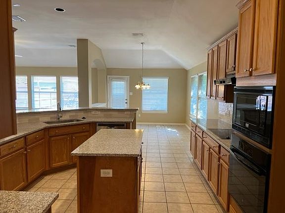 5th image of 6216 Calloway Dr