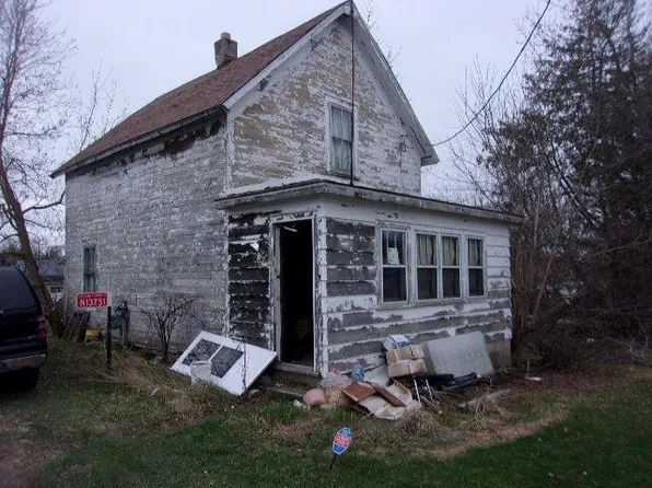 N13751 Church St, Nadeau, MI 49863