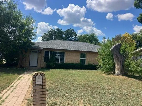 300 Highland Dr, Burnet, TX 78611