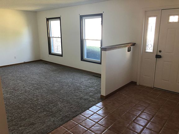 5th image of 1231 Plum Creek Dr
