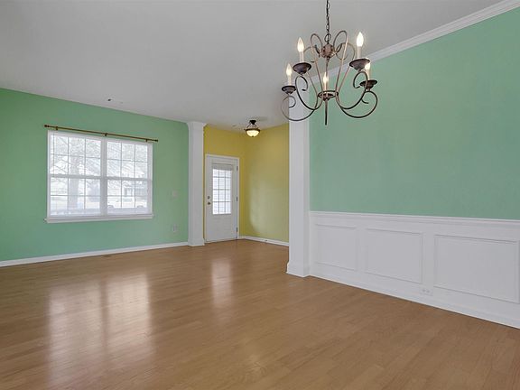 2nd image of 17 Evonvale Ct