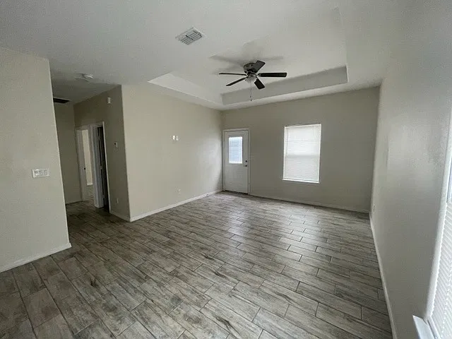 1809 W. Greenwich St. - 4 — Photo 3