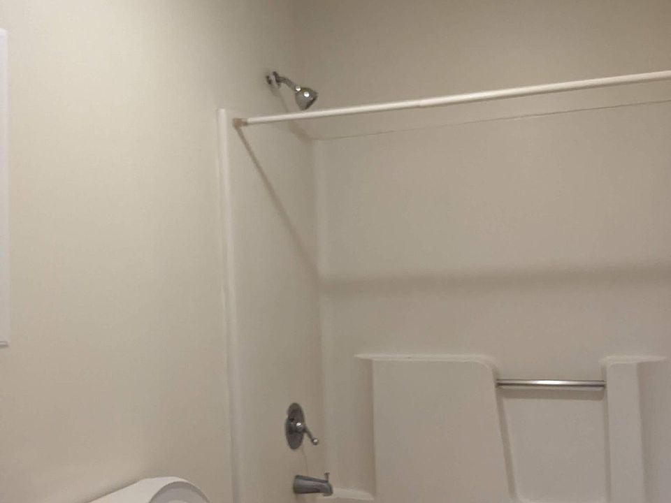 2nd image of 112 Serafen Ln #4