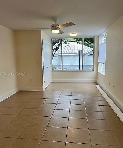 2811 N Oakland Forest Dr #102 — Photo 8