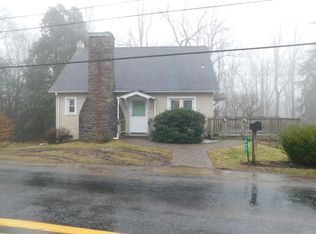 494 Poplar Valley Rd W, Stroudsburg, PA 18360