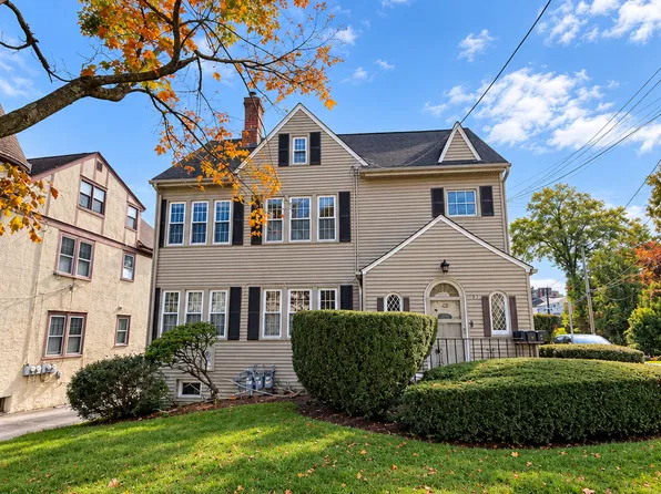 53 Treat Ave APT 2, Stamford, CT 06906