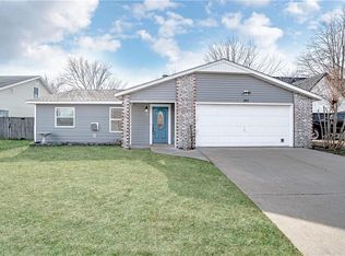 207 Winesap Ln, Bentonville, AR 72712